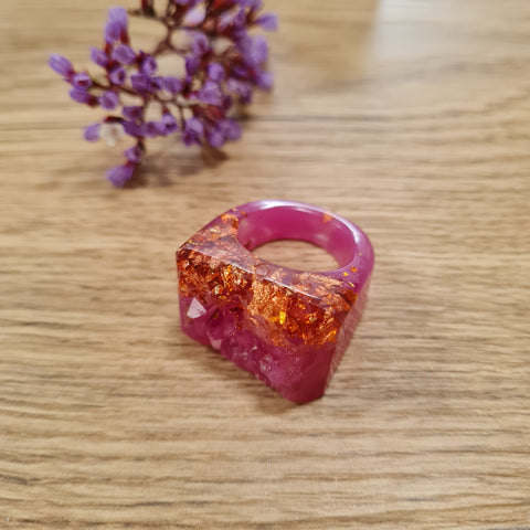 Ring Rec Crystal -  Size US 9 - Purple Magenta